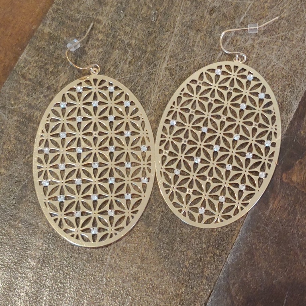 Gold earrings